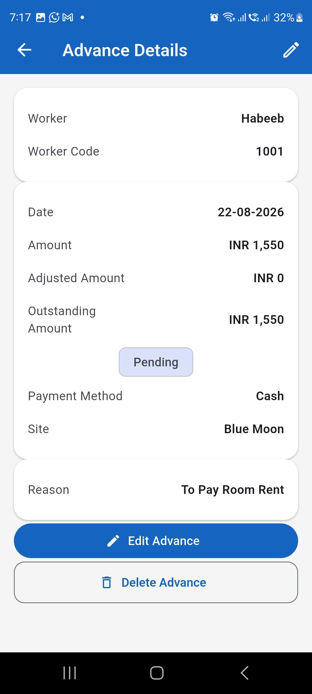 Advance details screen showing amount, adjusted amount, outstanding amount, payment method, site, reason, and Edit Advance.
